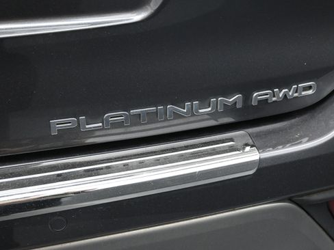 Used 2023 Toyota Highlander Platinum AWD/4WD image 39