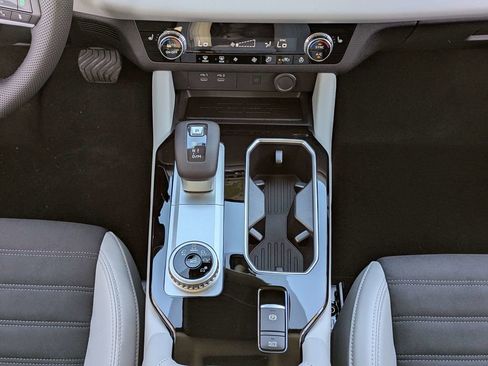 New 2026 Mitsubishi Outlander SE FWD image 20