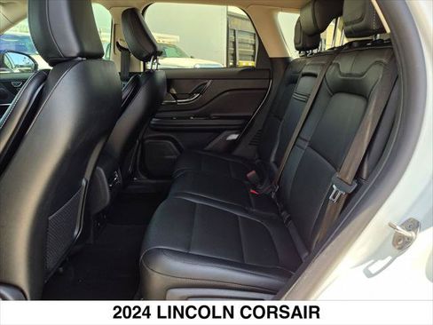 Certified 2024 Lincoln Corsair AWD w/ Equipment Group 101A image 24