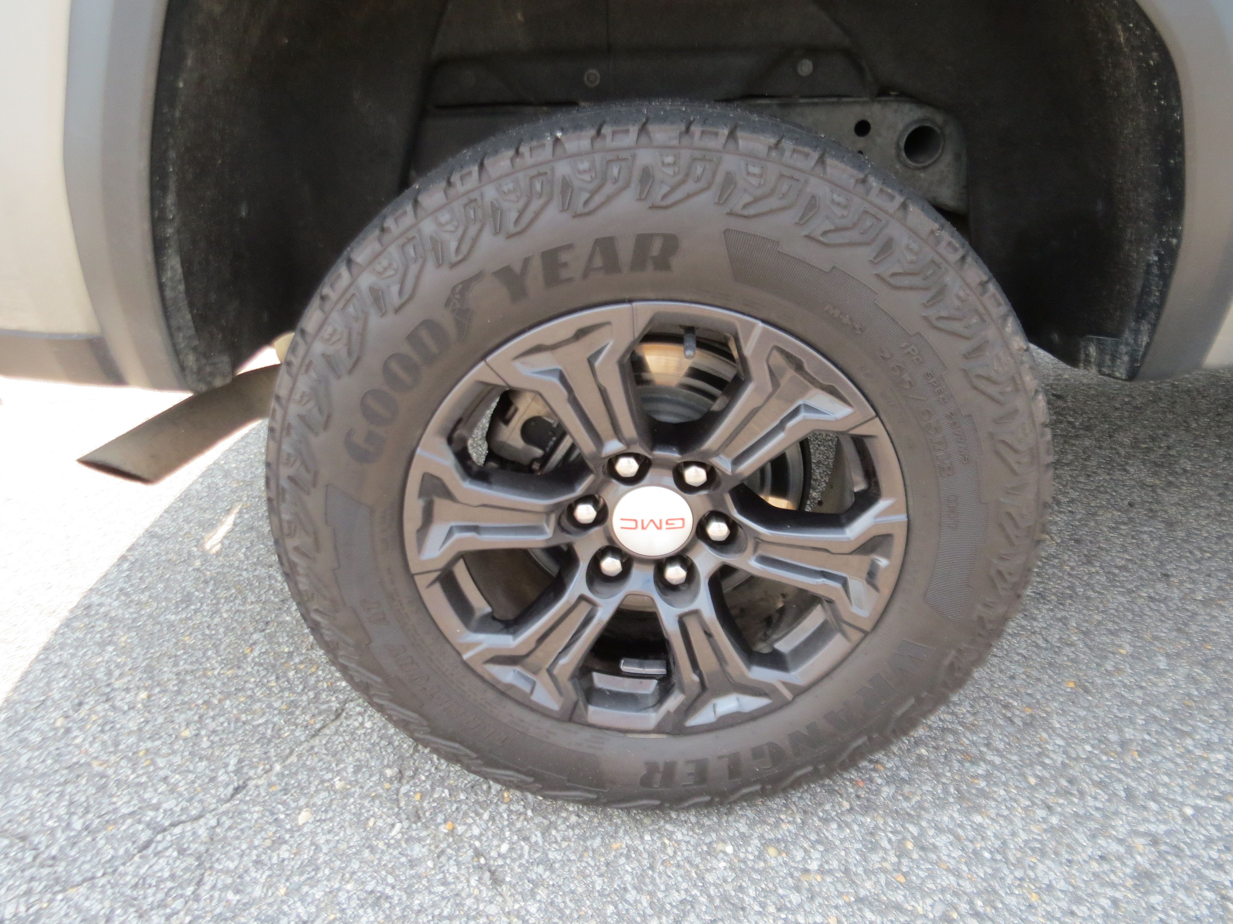 Used 2023 GMC Canyon Elevation RWD image 10