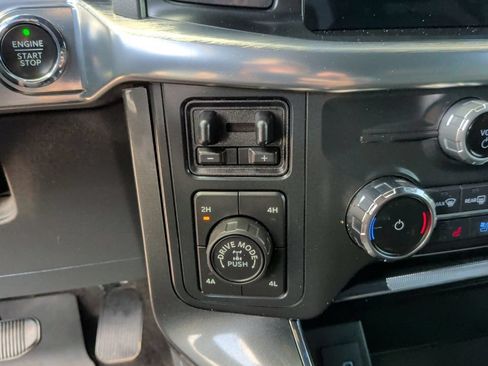 Used 2022 Ford F150 Lariat AWD/4WD image 30
