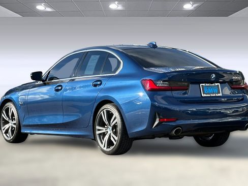 Used 2022 BMW 330e w/ Driving Assistance Package image 3