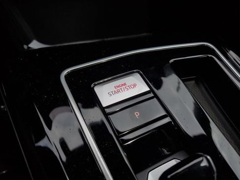 New 2026 Volkswagen GTI SE FWD image 30