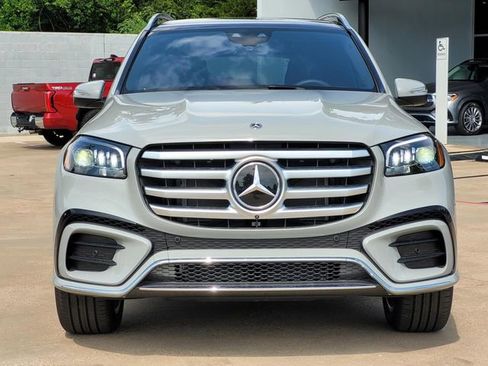 New 2025 Mercedes-Benz GLS 450 GLS 450 image 2