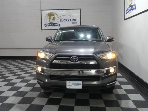 Used 2020 Toyota 4Runner Limited AWD/4WD image 2