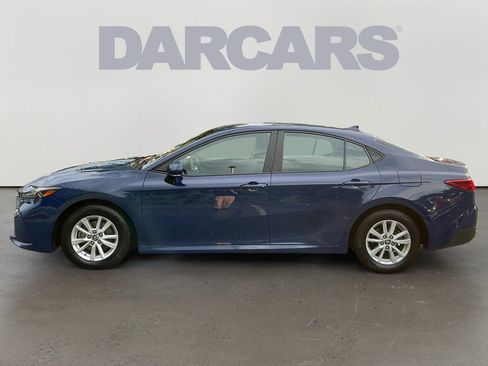 Used 2025 Toyota Camry LE FWD image 4