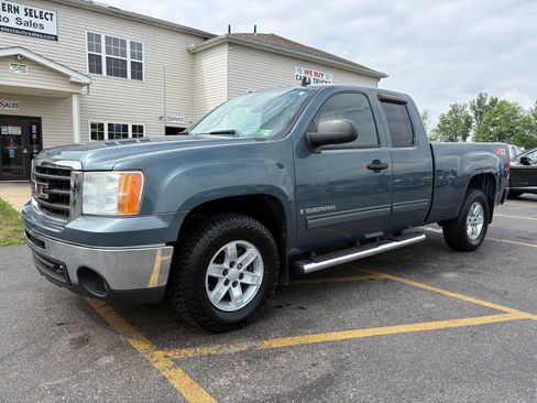 Used 2009 GMC Sierra 1500 SLE w/ Power Pack Plus AWD/4WD image 2