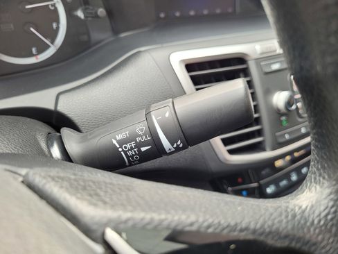 Used 2017 Honda Accord LX image 21