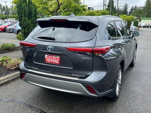 Certified 2020 Toyota Highlander Platinum AWD/4WD image 7
