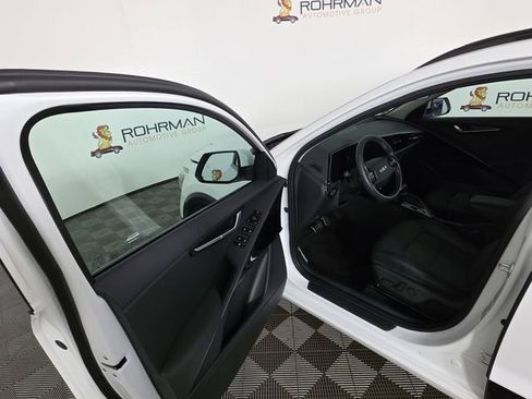 Certified 2025 Kia Niro EX Touring image 20
