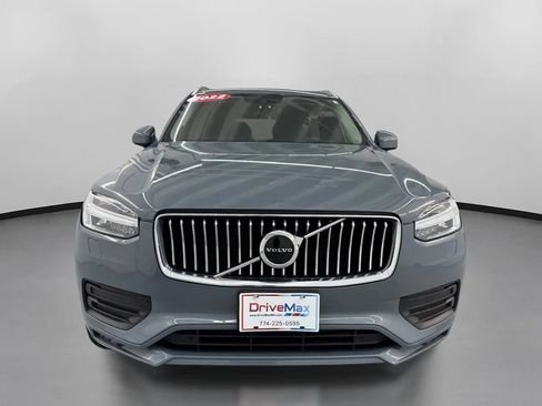 Used 2022 Volvo XC90 T6 Momentum w/ Climate Package image 2