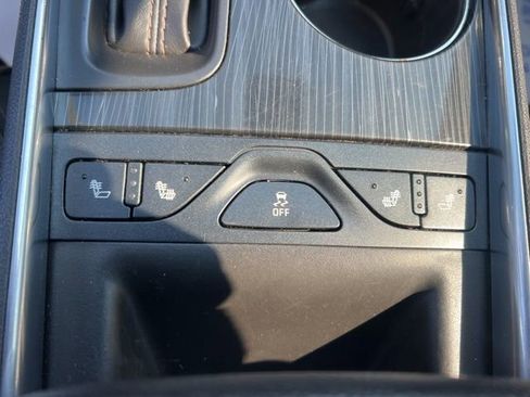 Used 2017 Chevrolet Impala Premier image 23