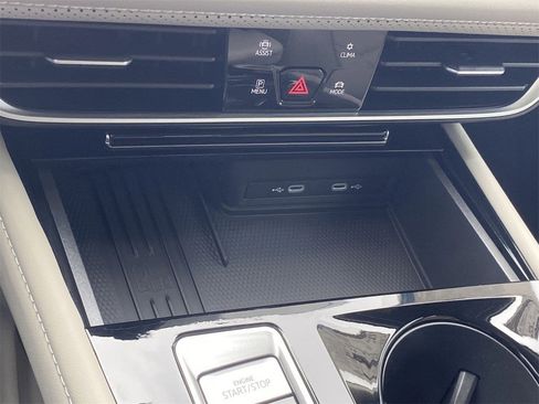 New 2026 Volkswagen Atlas SE image 25