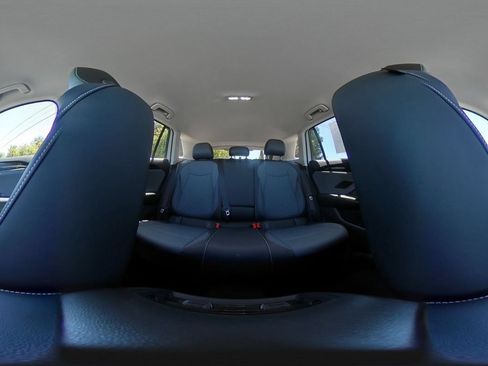 Used 2026 Volkswagen Tiguan SE AWD/4WD image 39