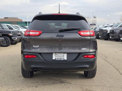 Used 2017 Jeep Cherokee Limited image 13