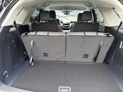 New 2026 Ford Explorer Active w/ Active Comfort Package RWD image 19