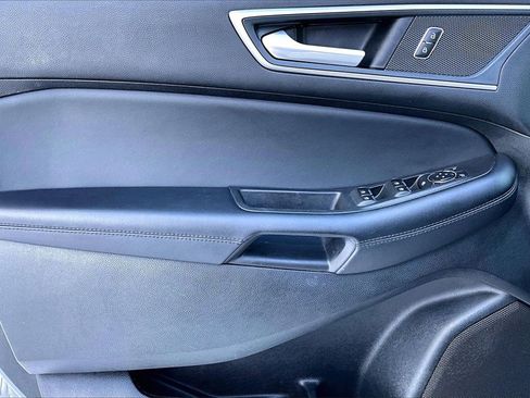 Used 2024 Ford Edge SEL image 20