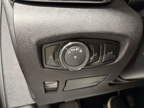 Used 2017 Lincoln Continental Reserve w/ Rear-seat Package image 15