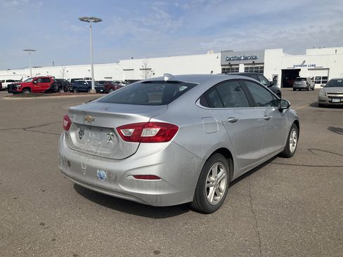 Used 2017 Chevrolet Cruze LT w/ Sun And Sound Package image 2