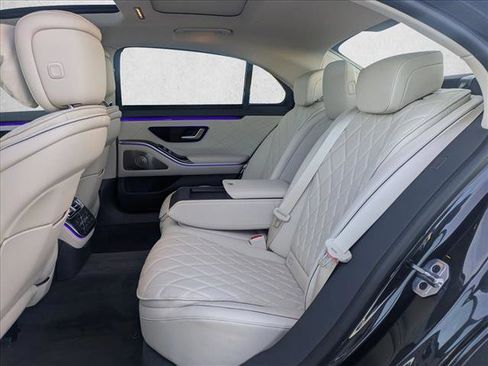 New 2026 Mercedes-Benz S 580 4MATIC Sedan image 16