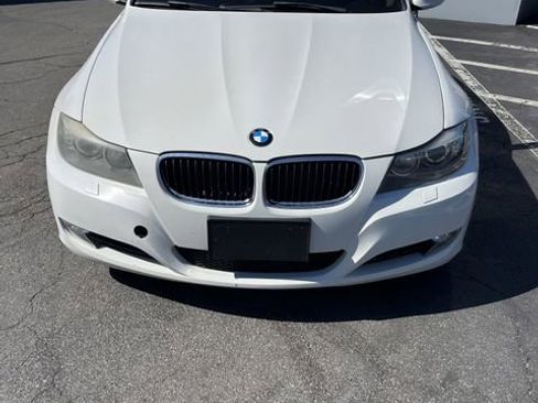 Used 2011 BMW 328i xDrive Sedan image 4