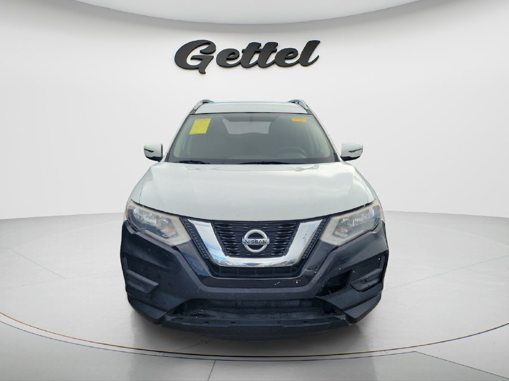 Used 2017 Nissan Rogue SV AWD/4WD image 2
