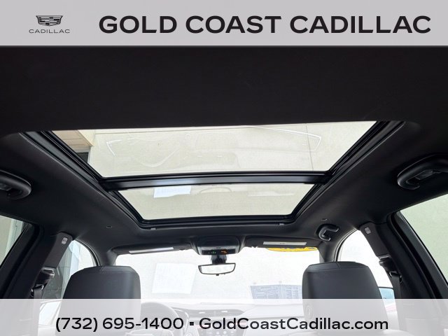 Used 2025 Cadillac XT5 Premium Luxury w/ Technology Package AWD/4WD image 11