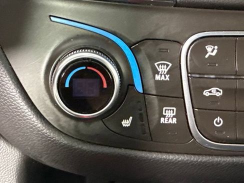 Used 2018 Chevrolet Equinox LT AWD/4WD image 25