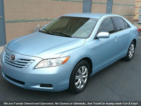 Used 2009 Toyota Camry LE image 3