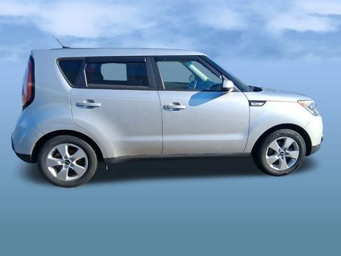 Used 2018 Kia Soul image 8