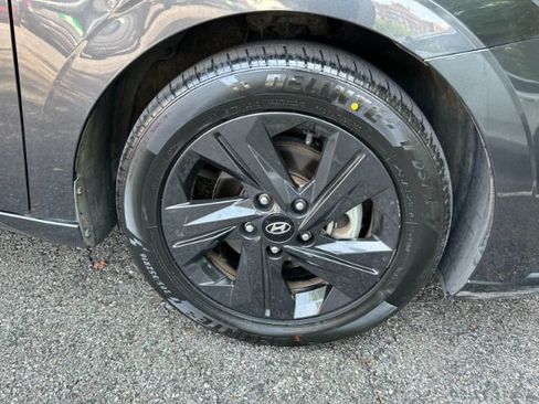 Used 2021 Hyundai Elantra SEL FWD image 33