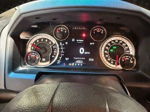 Used 2016 RAM 2500 Big Horn w/ Black Appearance Group AWD/4WD image 15