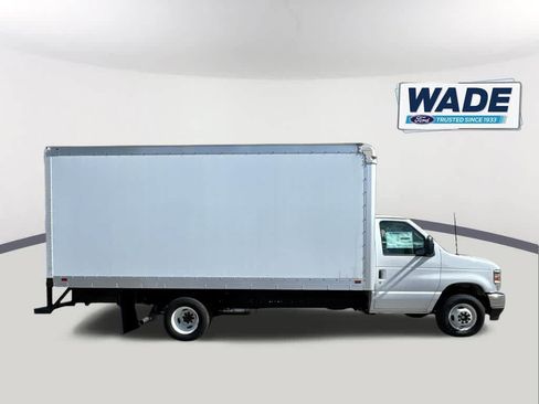 New 2025 Ford E-450 and Econoline 450 Super Duty w/ Power Equipment Group RWD image 4