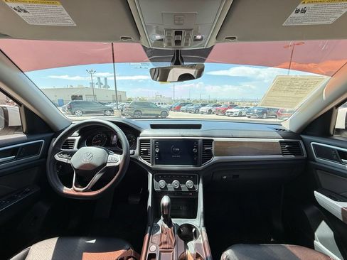 Used 2021 Volkswagen Atlas SE FWD image 16