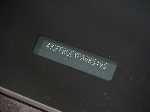 Used 2023 Mercedes-Benz GLS 580 4MATIC image 34