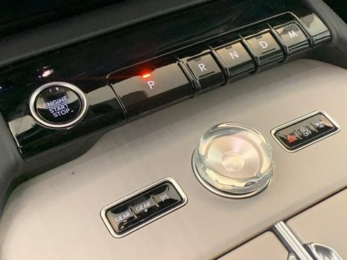 New 2025 Lincoln Navigator L Reserve image 17