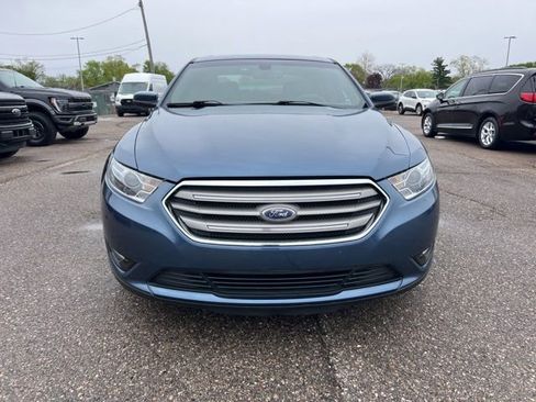 Certified 2018 Ford Taurus SEL w/ Equipment Group 201A FWD image 2