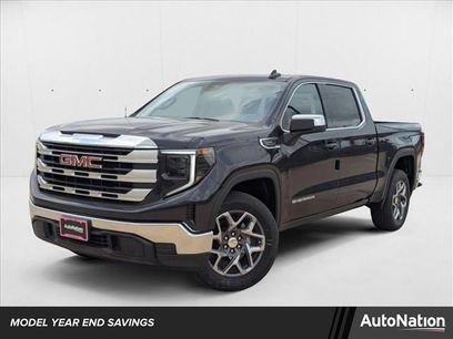 New 2025 GMC Sierra 1500 SLE