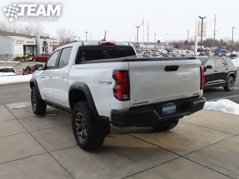 Certified 2024 Chevrolet Colorado ZR2 w/ ZR2 Convenience Package III image 6