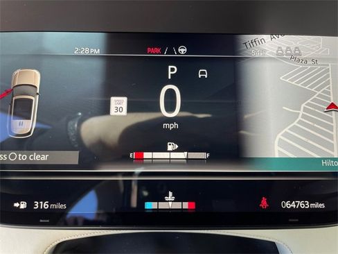 Used 2023 Land Rover Range Rover SE image 37