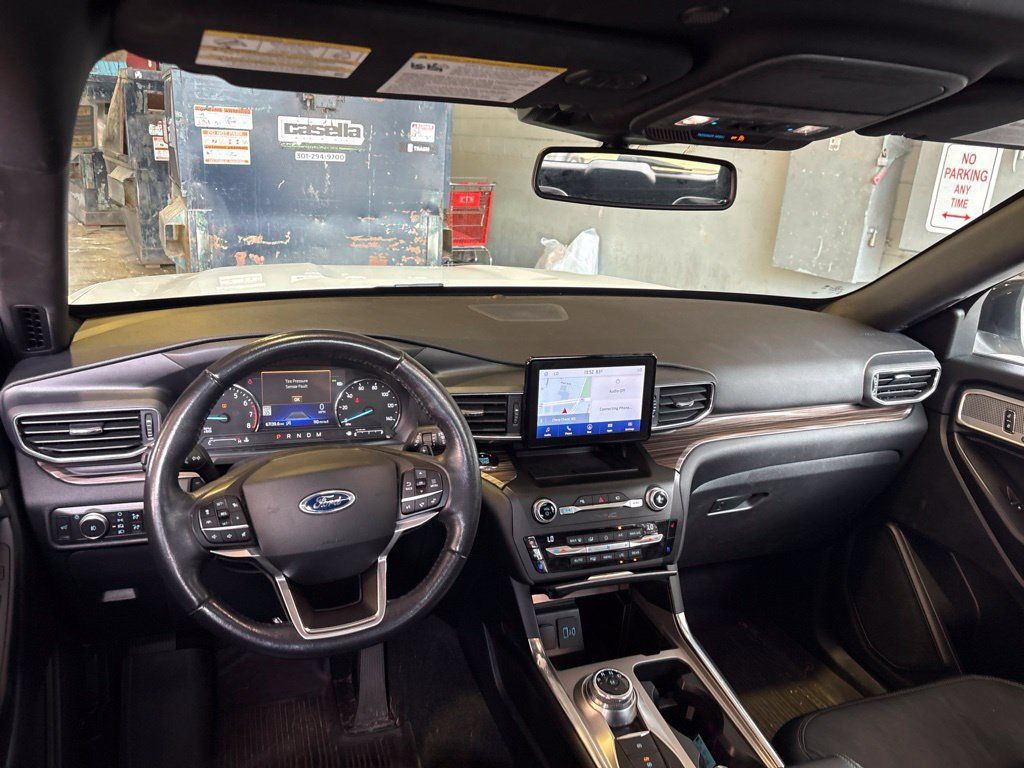 Used 2020 Ford Explorer Limited AWD/4WD image 12