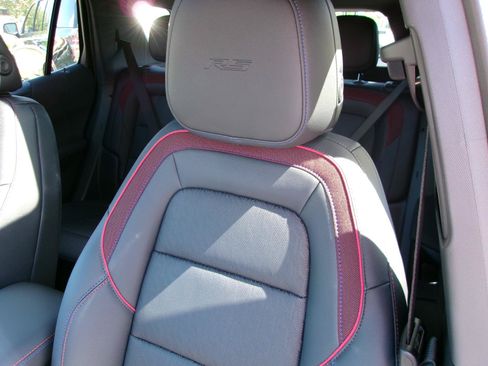 New 2026 Chevrolet Equinox RS w/ Convenience Package III FWD image 11