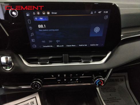 Used 2025 Chevrolet Equinox LT image 20