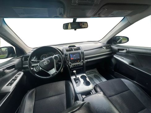 Used 2012 Toyota Camry SE FWD image 23