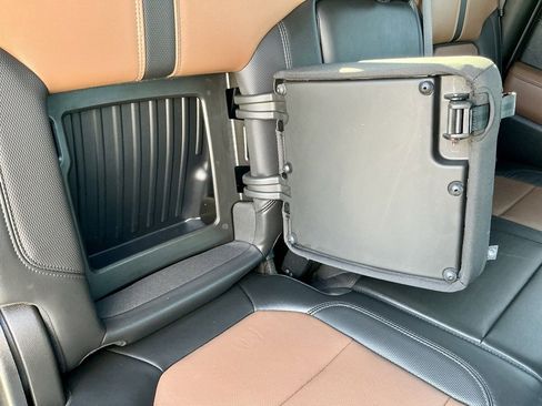 Used 2021 Chevrolet Silverado 1500 High Country w/ Technology Package image 26