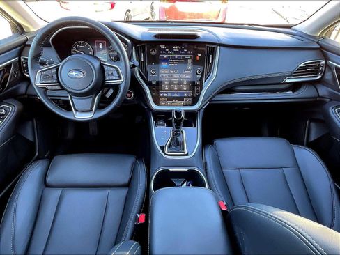 Used 2025 Subaru Outback Limited image 21