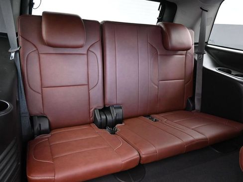 Used 2019 Chevrolet Tahoe Premier w/ Premier Plus Edition RWD image 50