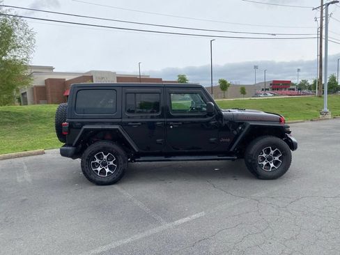 Used 2022 Jeep Wrangler Unlimited Rubicon w/ LED Lighting Group AWD/4WD image 8