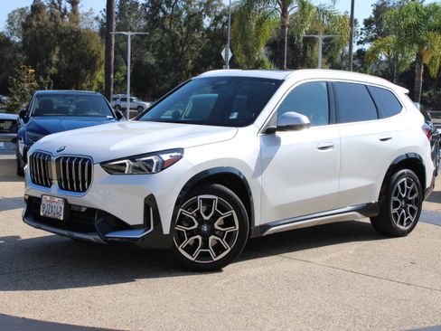 Used 2023 BMW X1 xDrive28i w/ Convenience Package AWD/4WD image 1