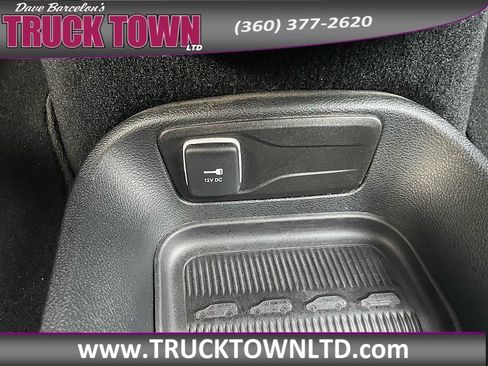 Used 2025 Chrysler Pacifica Select FWD image 31